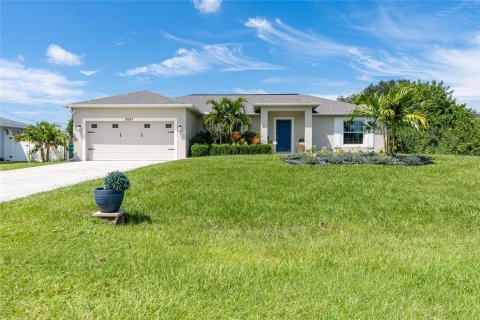 House in Englewood, Florida 3 bedrooms, 152.36 sq.m. № 1369358 - photo 3