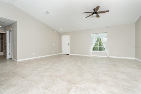 House in Englewood, Florida 3 bedrooms, 152.36 sq.m. № 1369358 - photo 9