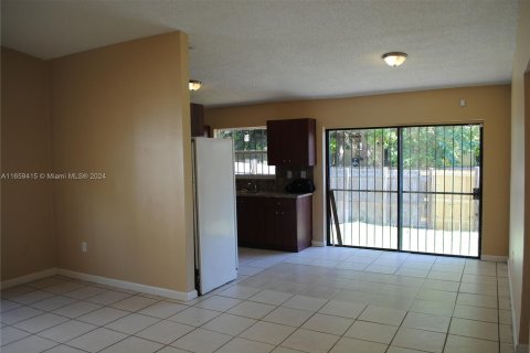 Touwnhouse à vendre à Homestead, Floride: 2 chambres, 89.56 m2 № 1364133 - photo 4