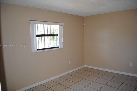 Adosado en venta en Homestead, Florida, 2 dormitorios, 89.56 m2 № 1364133 - foto 8