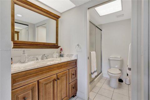 Copropriété à vendre à Pembroke Pines, Floride: 2 chambres, 110.74 m2 № 1101666 - photo 13