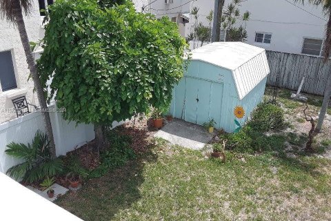 Propiedad comercial en venta en Miami Beach, Florida, 186.64 m2 № 1393446 - foto 6