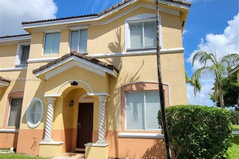 Townhouse in Homestead, Florida 3 bedrooms, 132.2 sq.m. № 1393662 - photo 2