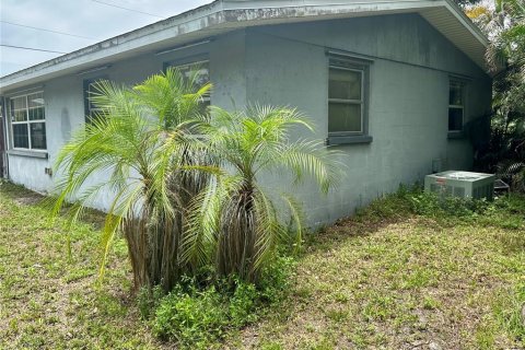 House in Punta Gorda, Florida 2 bedrooms, 102.56 sq.m. № 1260515 - photo 19