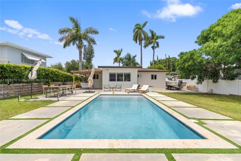 Casa en venta en Hollywood, Florida, 2 dormitorios, 113.34 m2 № 1315966 - foto 27