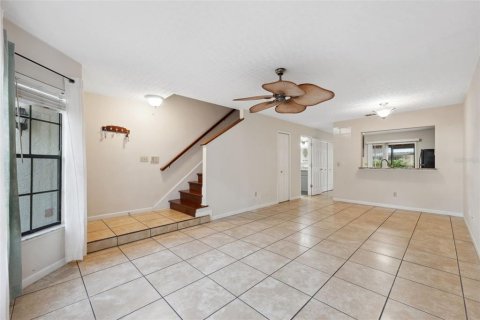 Townhouse in Tampa, Florida 2 bedrooms, 110.09 sq.m. № 1383403 - photo 15