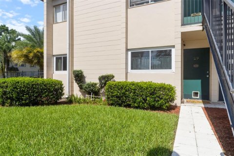 Condo in Jacksonville, Florida, 2 bedrooms  № 1388384 - photo 10