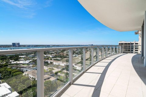 Condo in Riviera Beach, Florida, 2 bedrooms  № 1129062 - photo 12