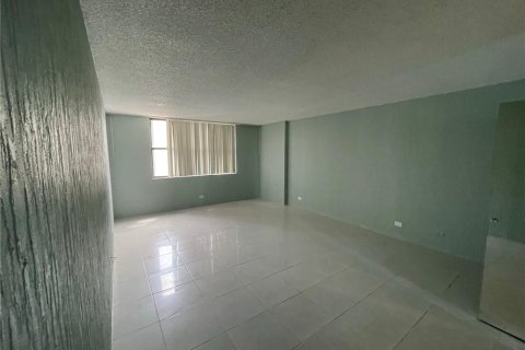 Condominio en venta en Miami, Florida, 2 dormitorios, 135.64 m2 № 1129017 - foto 13