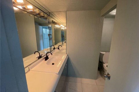 Condominio en venta en Miami, Florida, 2 dormitorios, 135.64 m2 № 1129017 - foto 28