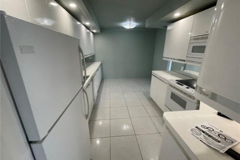 Copropriété à vendre à Miami, Floride: 2 chambres, 135.64 m2 № 1129017 - photo 26