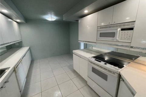 Copropriété à vendre à Miami, Floride: 2 chambres, 135.64 m2 № 1129017 - photo 25