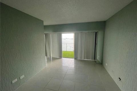 Copropriété à vendre à Miami, Floride: 2 chambres, 135.64 m2 № 1129017 - photo 15