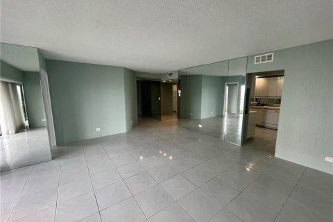 Copropriété à vendre à Miami, Floride: 2 chambres, 135.64 m2 № 1129017 - photo 20