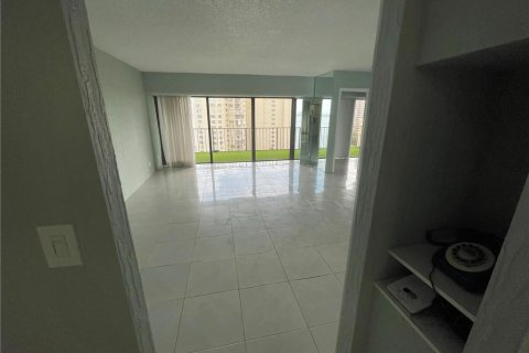 Condominio en venta en Miami, Florida, 2 dormitorios, 135.64 m2 № 1129017 - foto 22