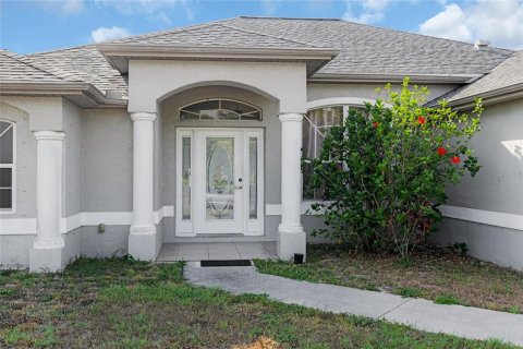 Villa ou maison à vendre à North Port, Floride: 3 chambres, 194.26 m2 № 1195885 - photo 3