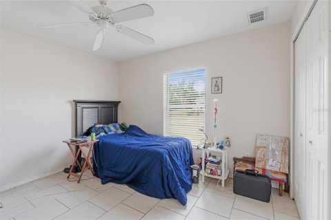 Villa ou maison à vendre à North Port, Floride: 3 chambres, 194.26 m2 № 1195885 - photo 20