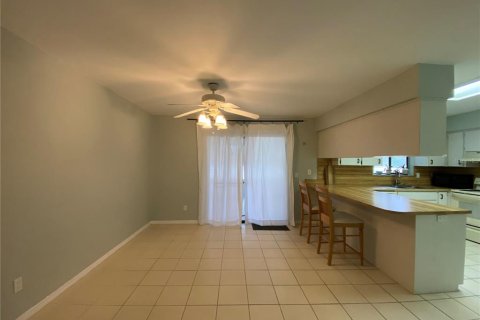 House in Edgewater, Florida 3 bedrooms, 122.26 sq.m. № 1403700 - photo 10