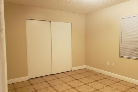 Appartement à louer à Lakeland, Floride: 2 chambres, 92.9 m2 № 1372018 - photo 5